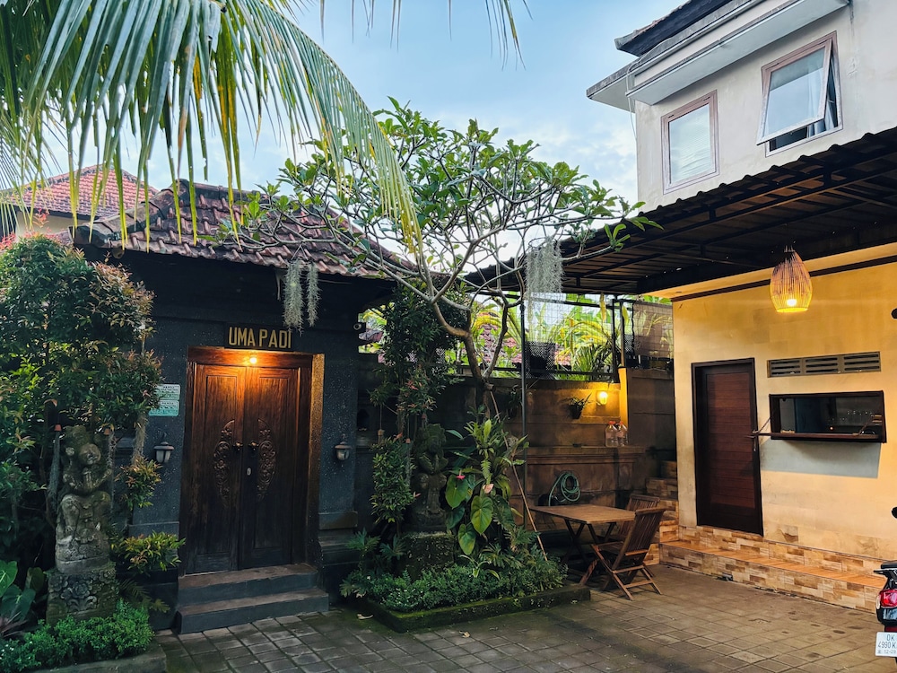 Uma Padi Villa 8/75
