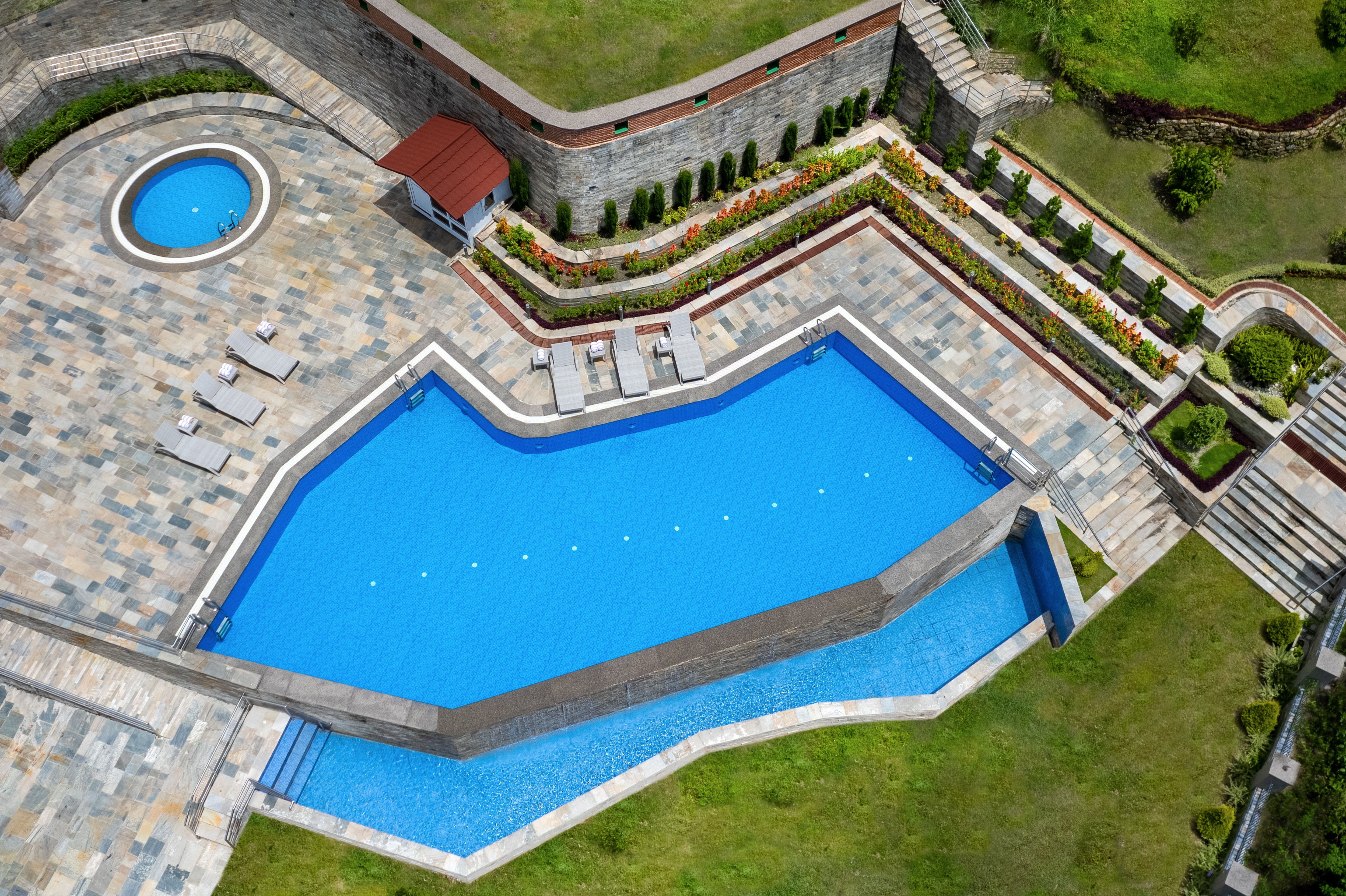 Holiday Inn Resort, Kathmandu 32/34