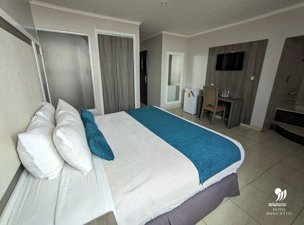 Bahia Suites 12/50