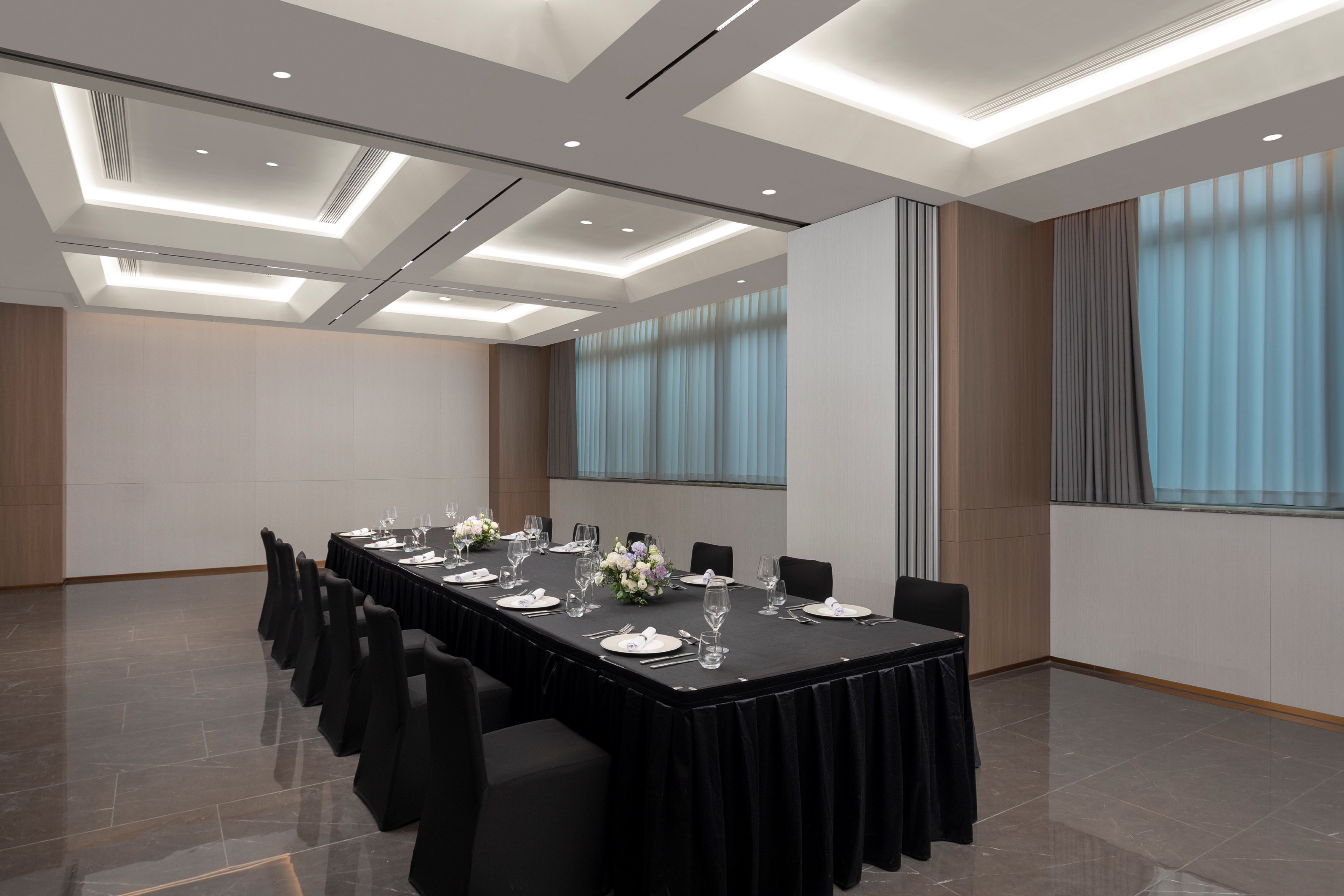 Holiday Inn Shanghai Jing'an by IHG 44/57