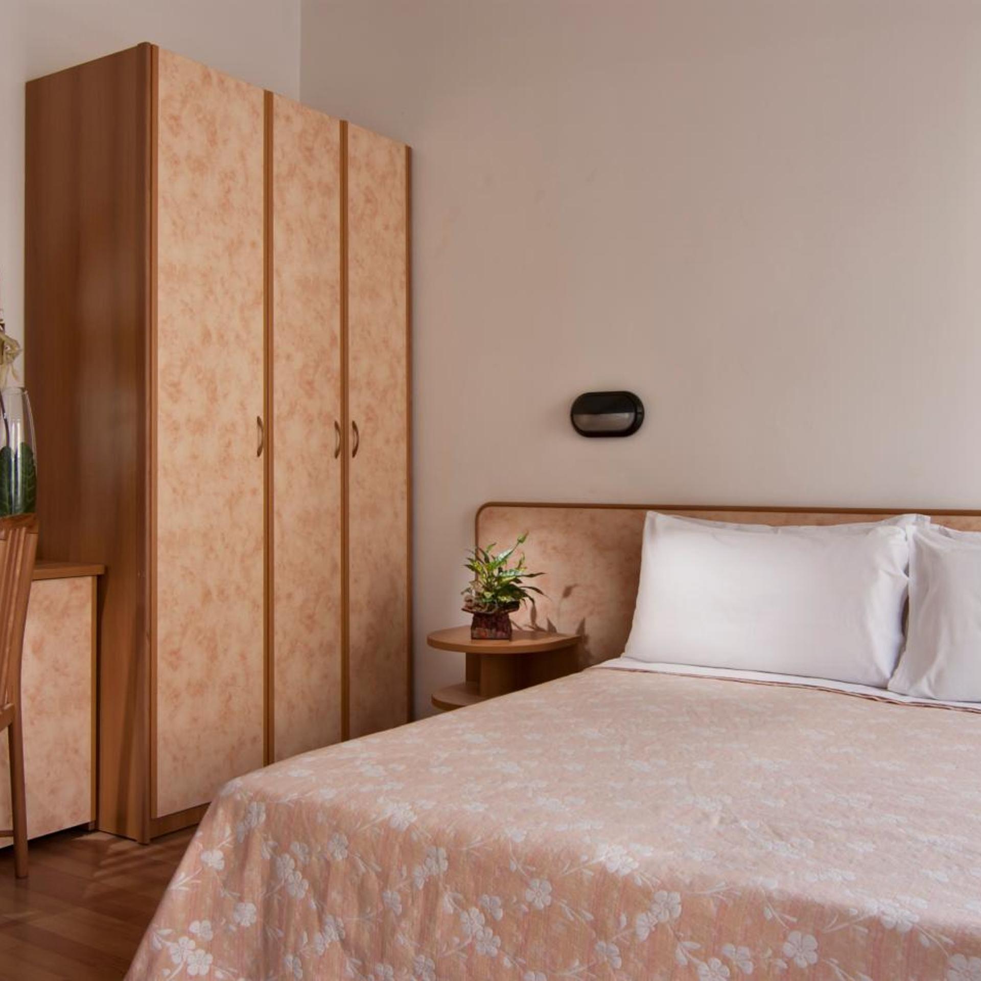 Hotel Little 15/57