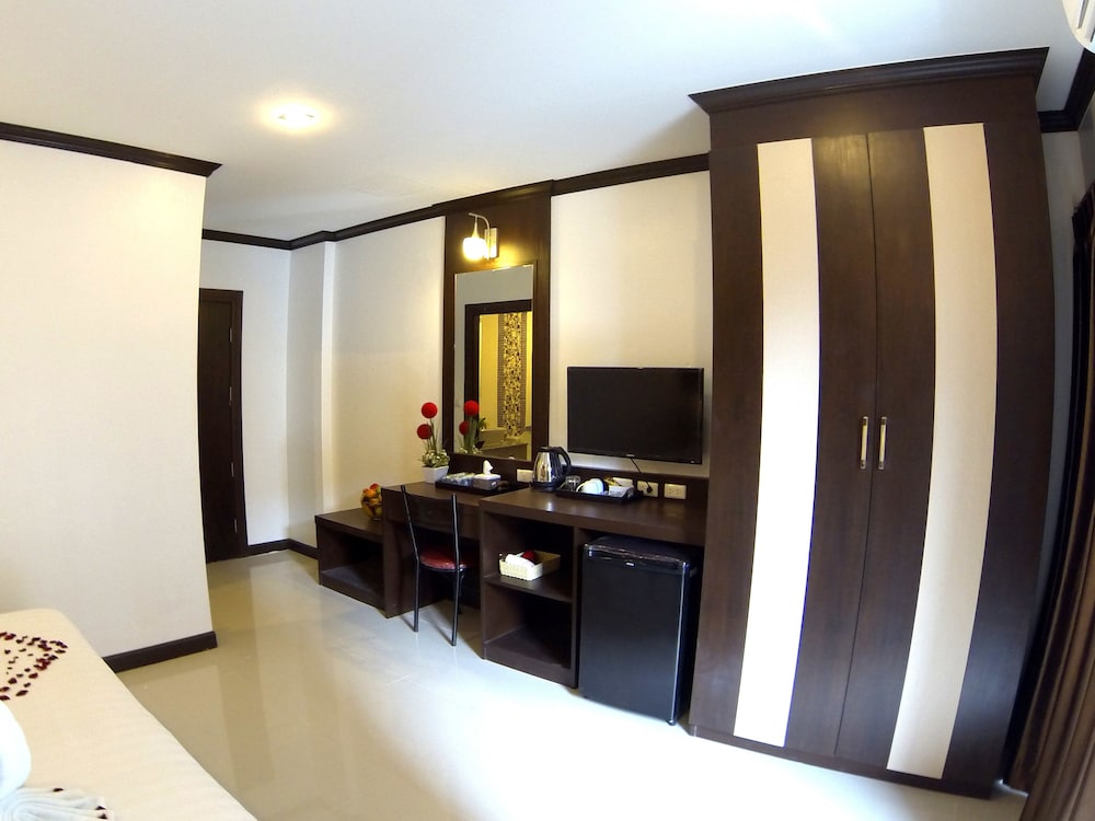PATONG MANSION HOTEL 27/68