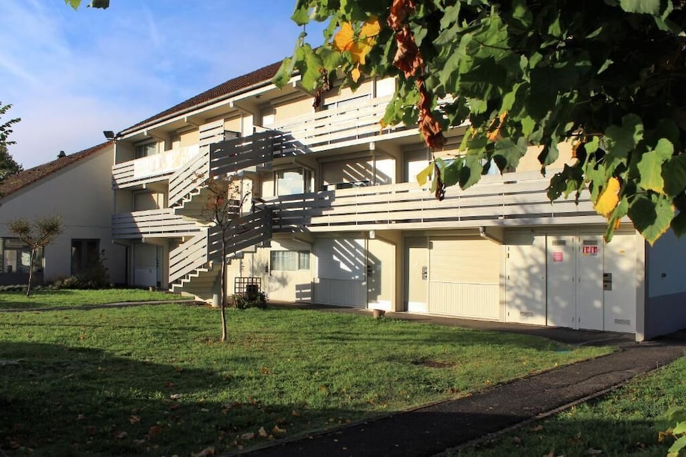 CAMPANILE PERIGUEUX BOULAZAC 55/57