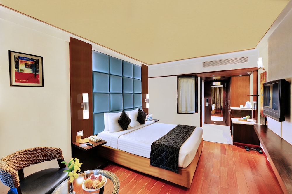 IRIS HOTEL 25/60