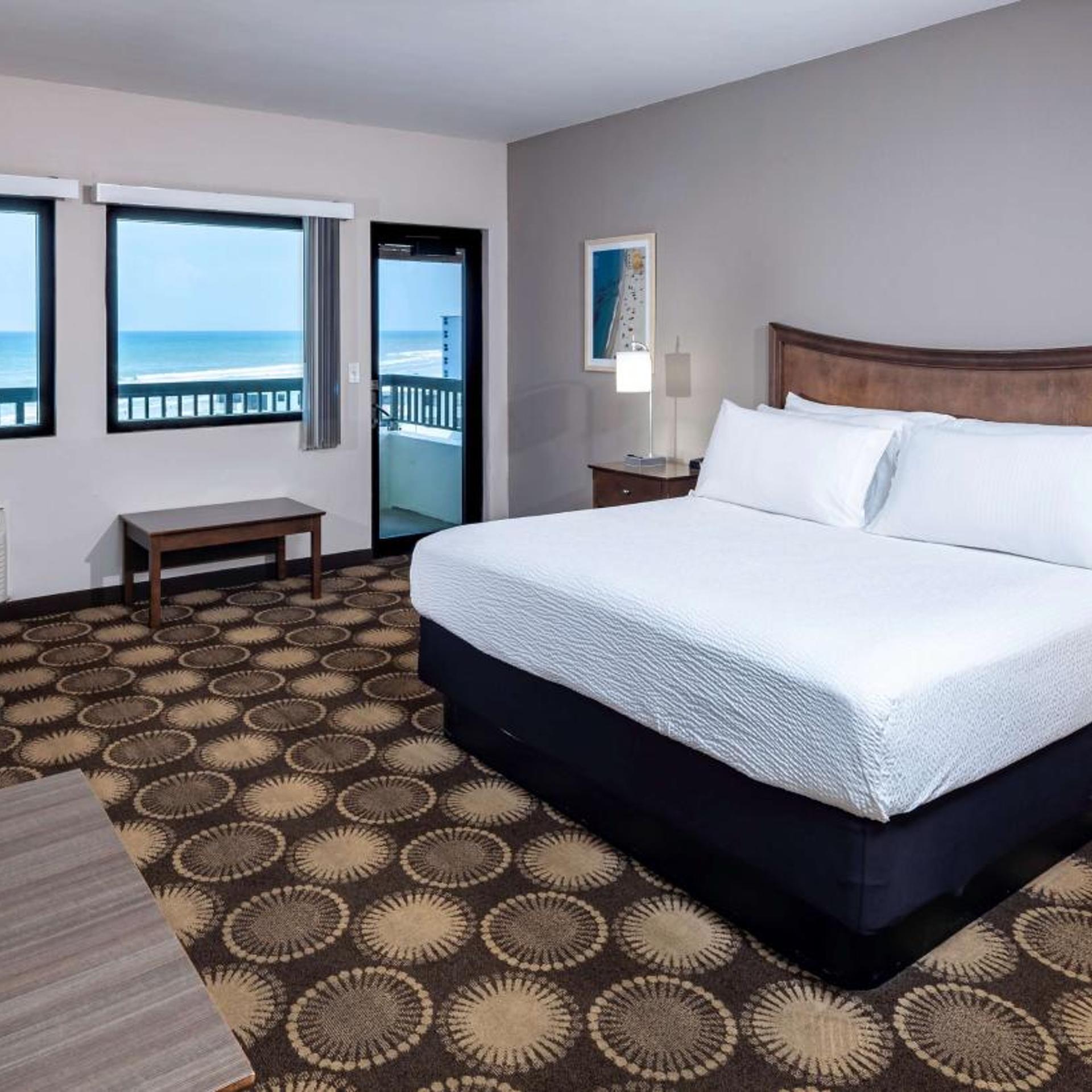 1 Bedroom, Suite, King Bed, Ocean Front, Balcony