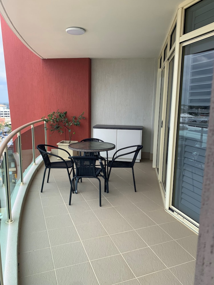 Northpoint Apartments 68/77