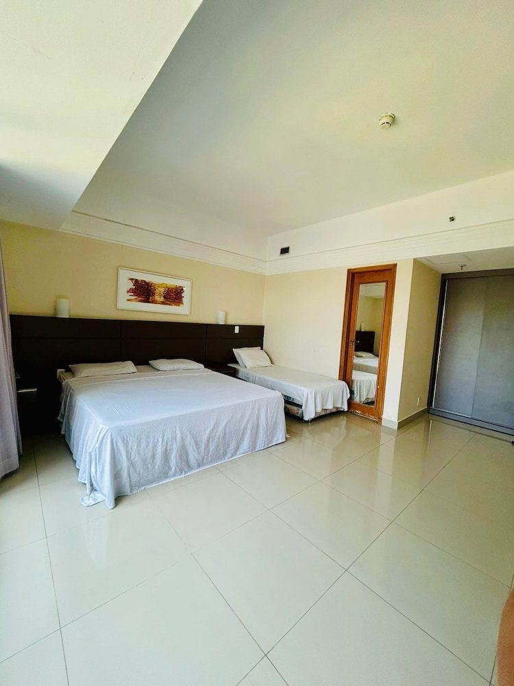 Tropical Executive Hotel 35/62