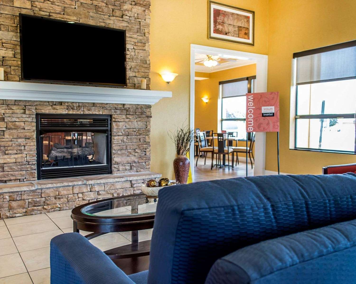Comfort Inn & Suites Franklin East 36/47