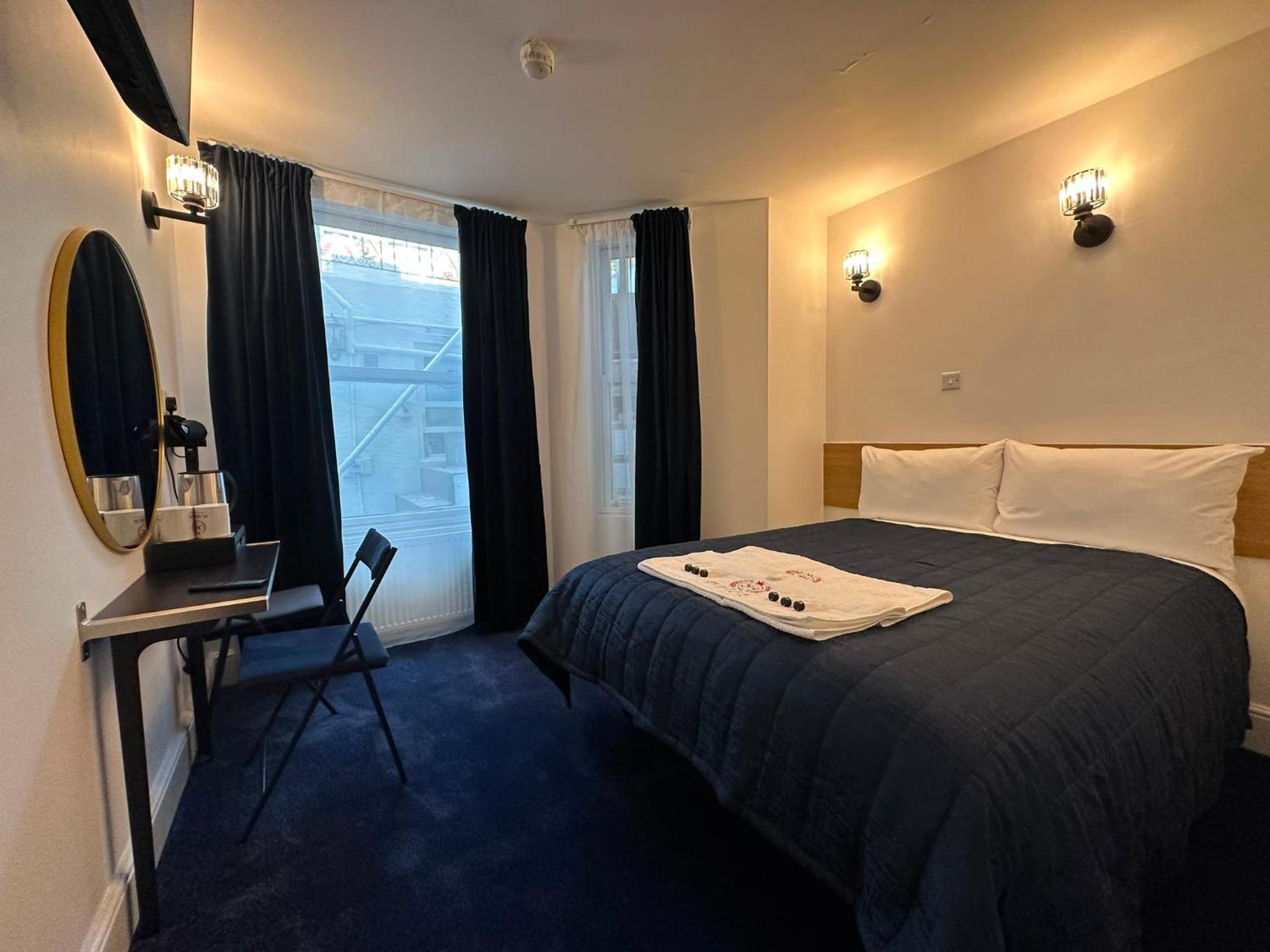 STANDARD, DOUBLE BED