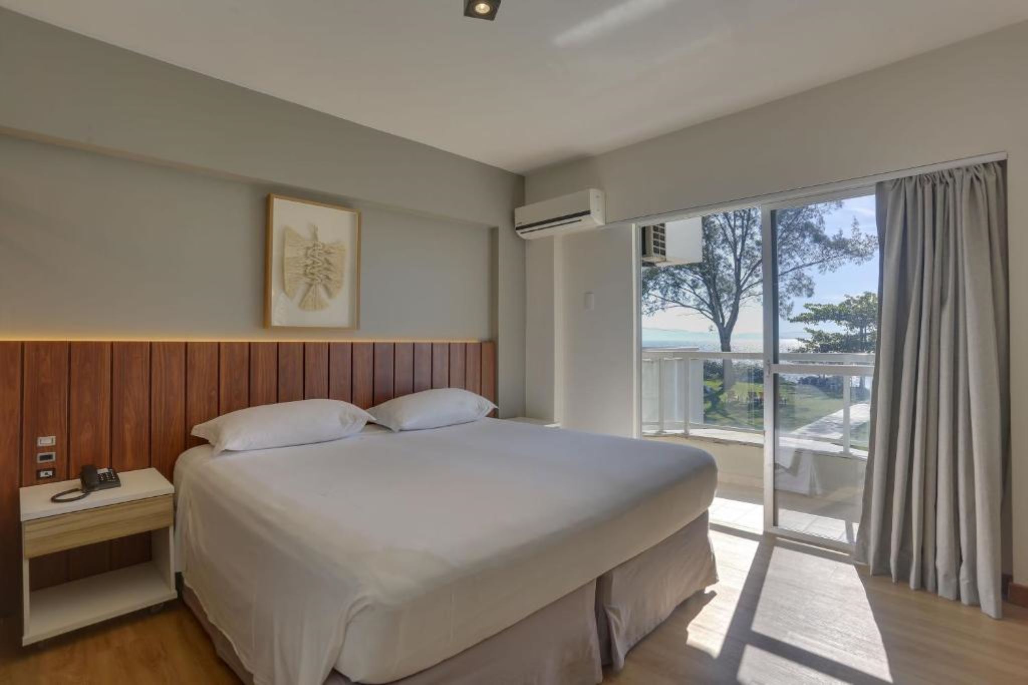 2 Rooms, Suite