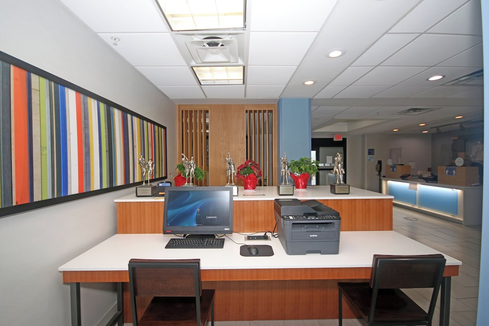 Holiday Inn Express Troutville - Roanoke North 58/60