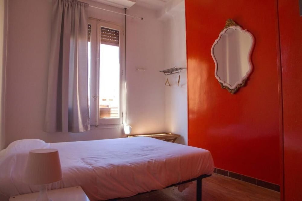 RUSSAFA YOUTH HOSTEL 40/54