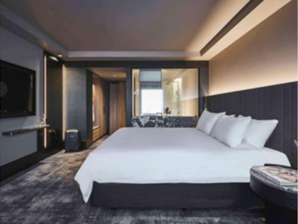 غرفة ديلوكس تنفيذية بسرير كينج مع دخول صالة النادي في طابق مرتفع، Pullman East Melbourne 4/10