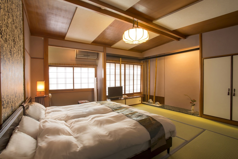 Kinosaki Onsen Hanakouji Saigetsu 15/50
