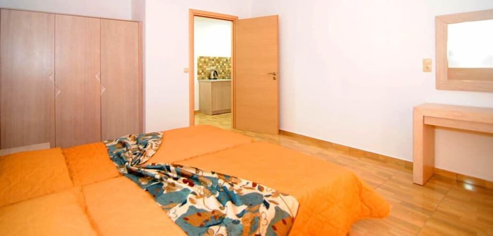 Zeus Hotel 14/28