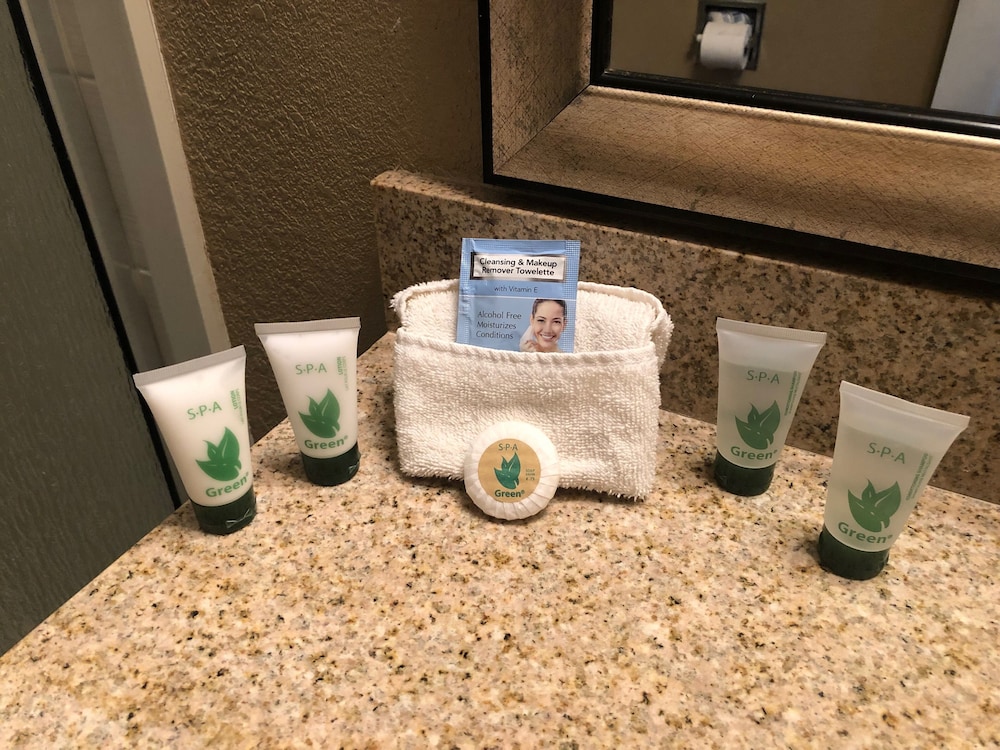 Howard Johnson by Wyndham Odessa TX 31/49