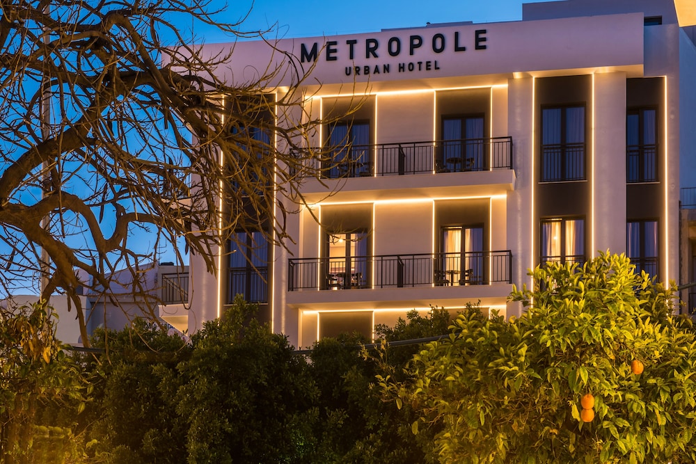 Metropole Urban Hotel 4/68