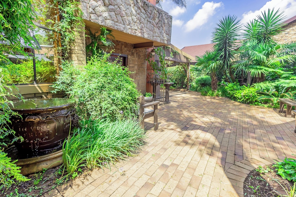 Sunward Park Guesthouse 39/50