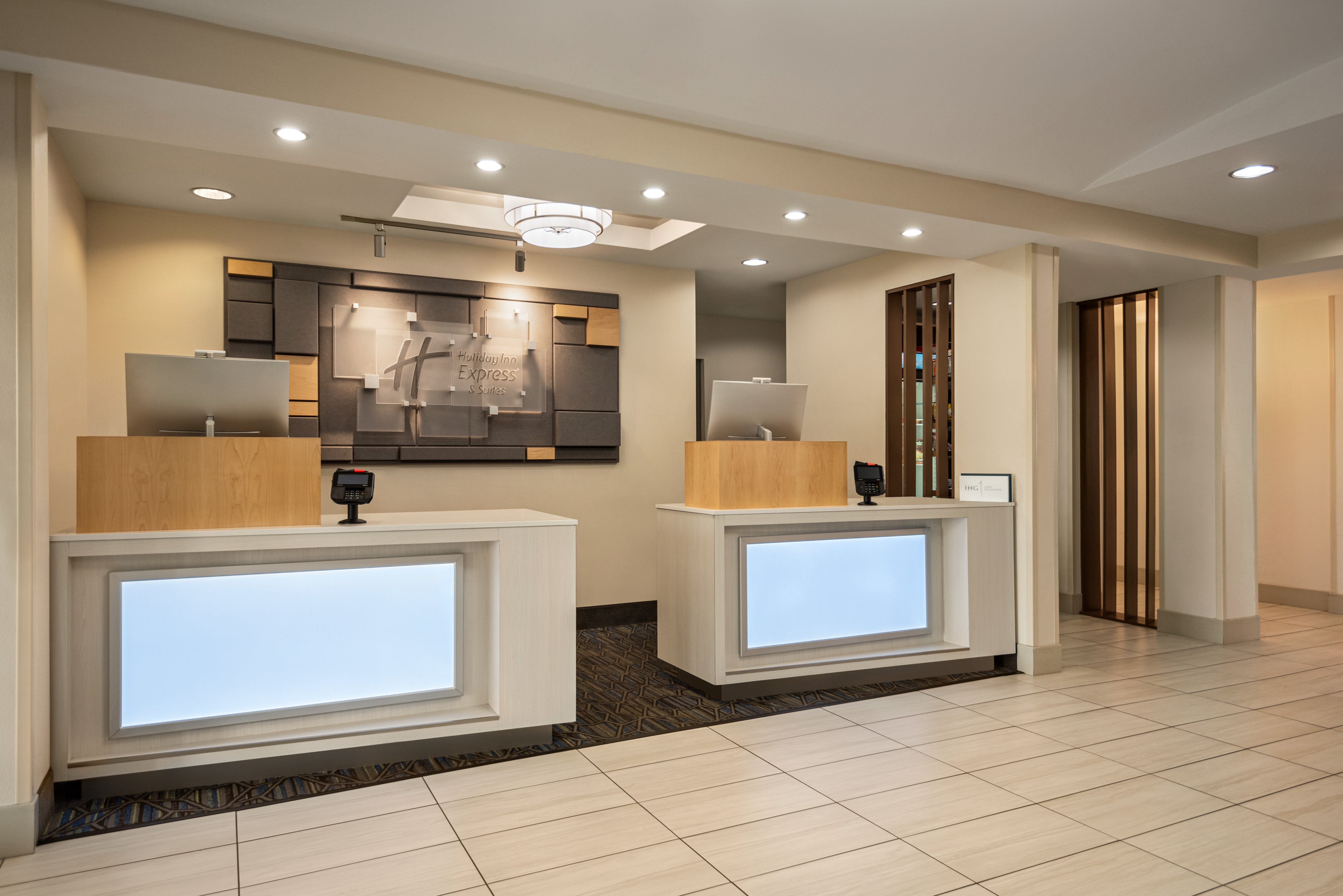 Holiday Inn Express Hotel And Suites Fredericksburg 4/44