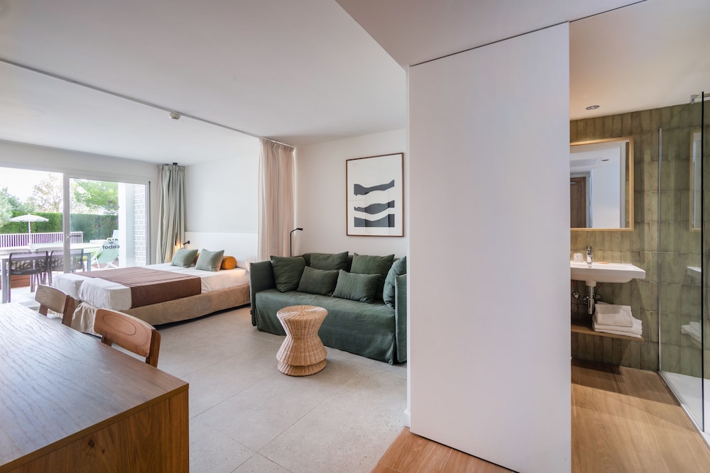 Las Velas Apartments 36/57