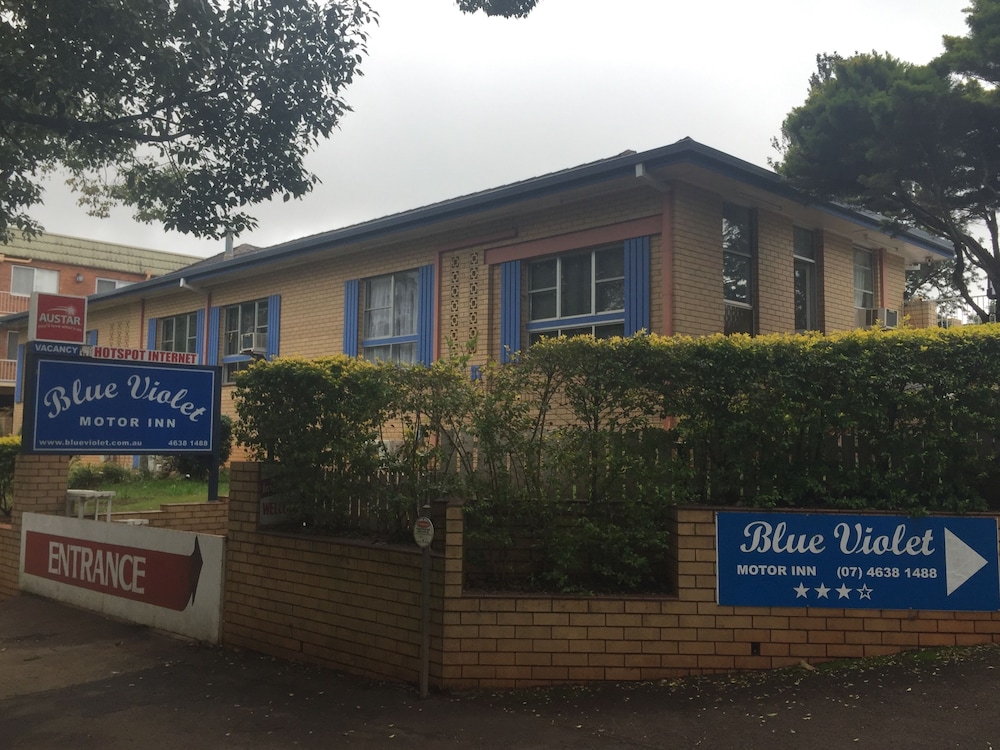 BLUE VIOLET MOTOR INN 1/38