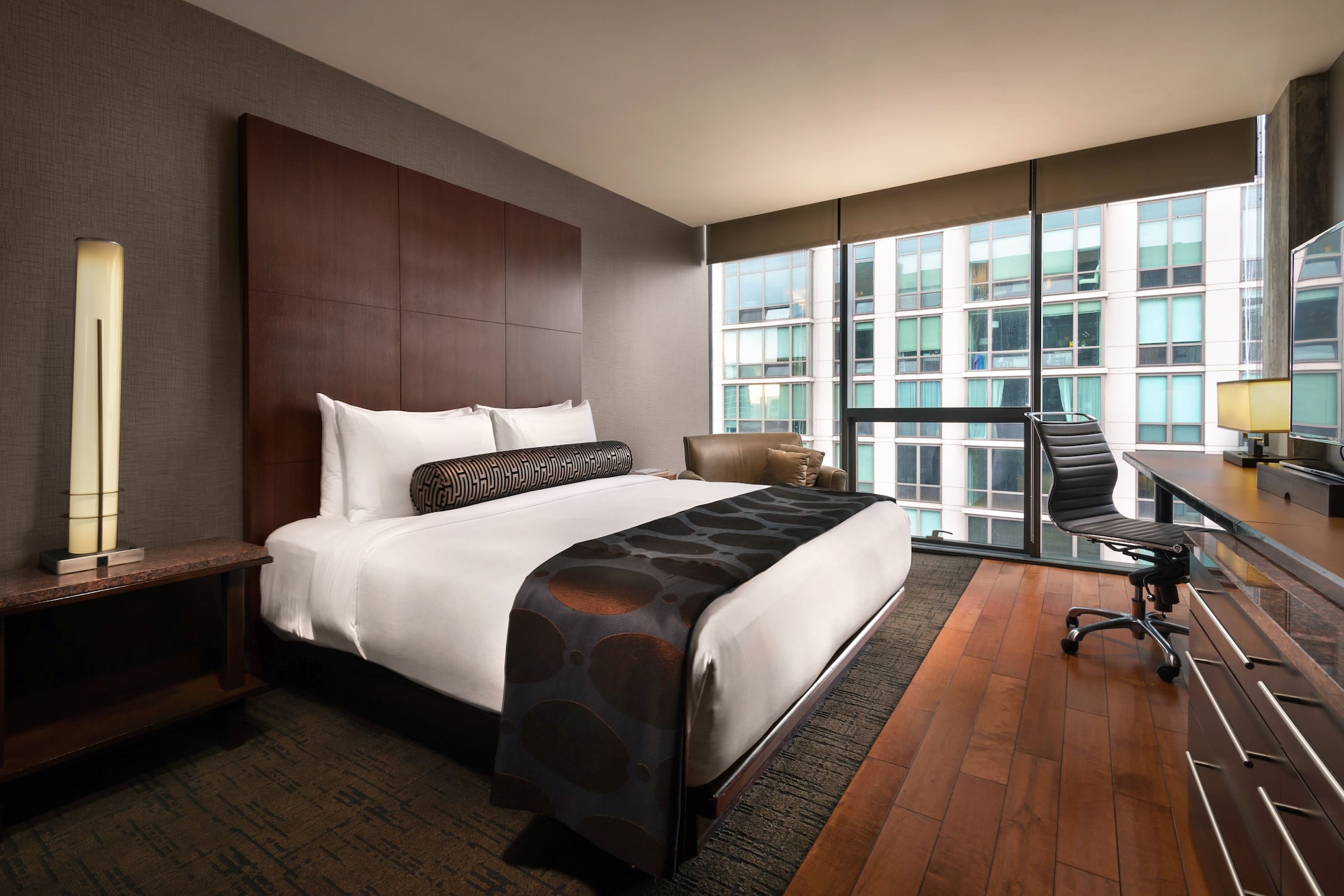 DELUXE, 2 QUEEN BEDS