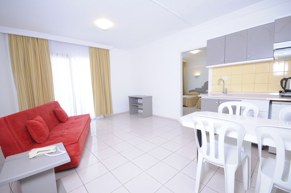 Kocer Club Family Apartments 12/24
