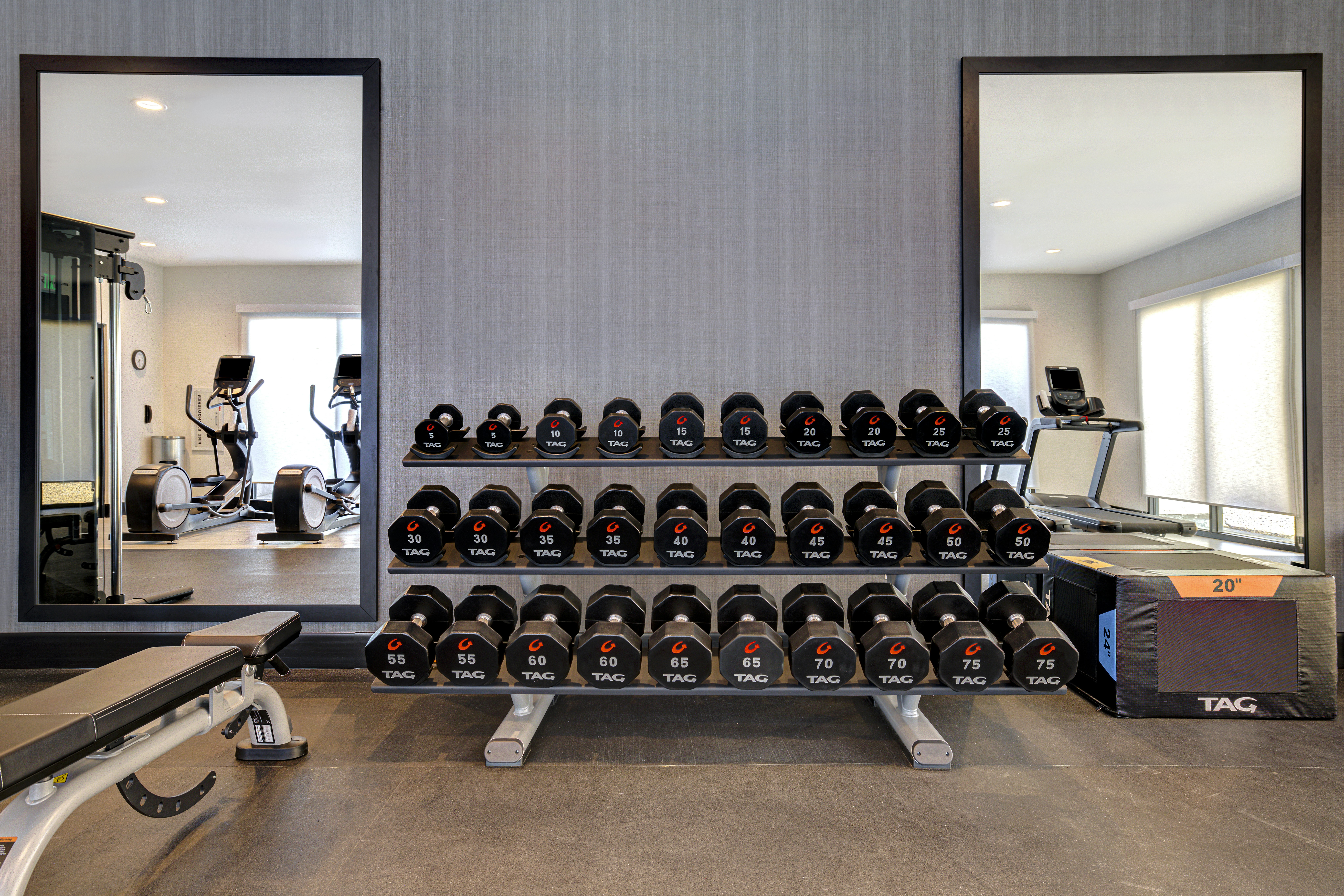DoubleTree by Hilton Palmdale 30/75