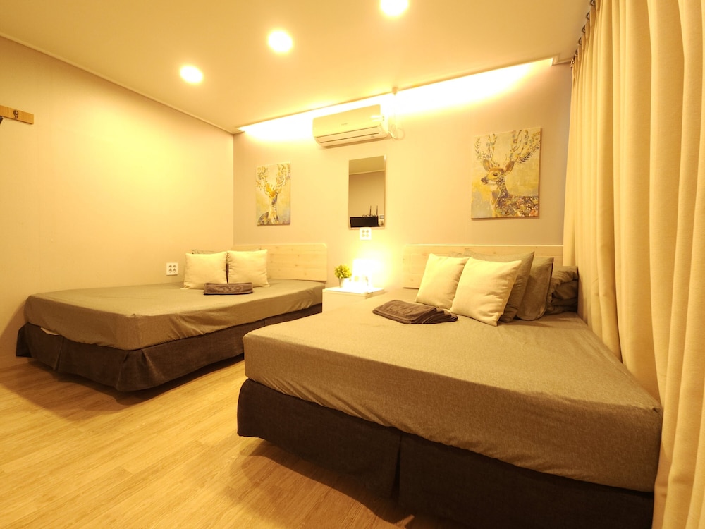 OYO Hostel Myeongdong 1 21/63