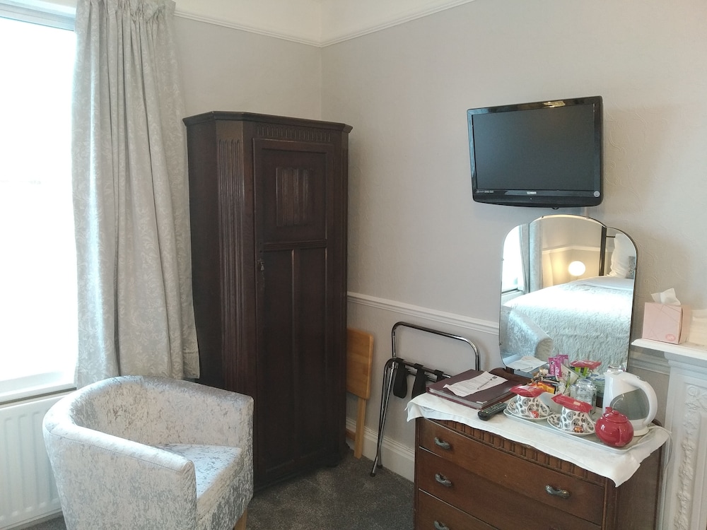 Anton Guest House Bed and Breakfast 11/50