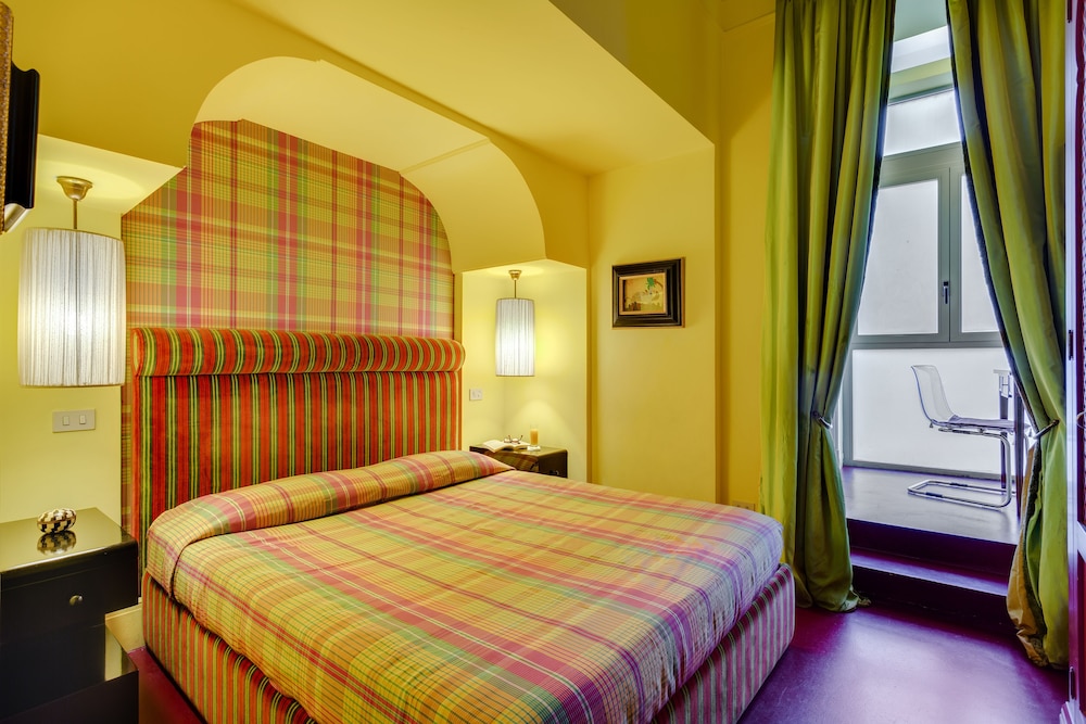 STANDARD, DOUBLE BED