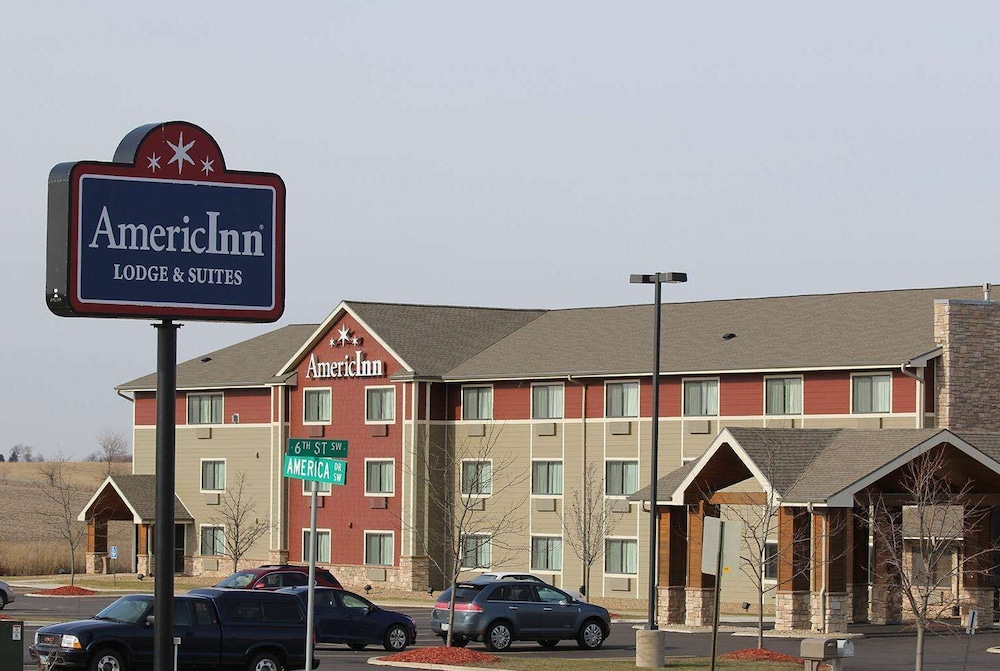 AmericInn by Wyndham Cedar Rapids/CID Airport 1/39