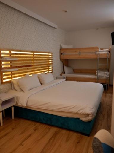 Room, Quadruple, Single Bed