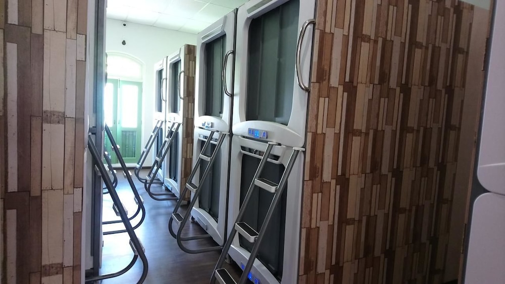 Stay With Me Capsules Hostel 11/15