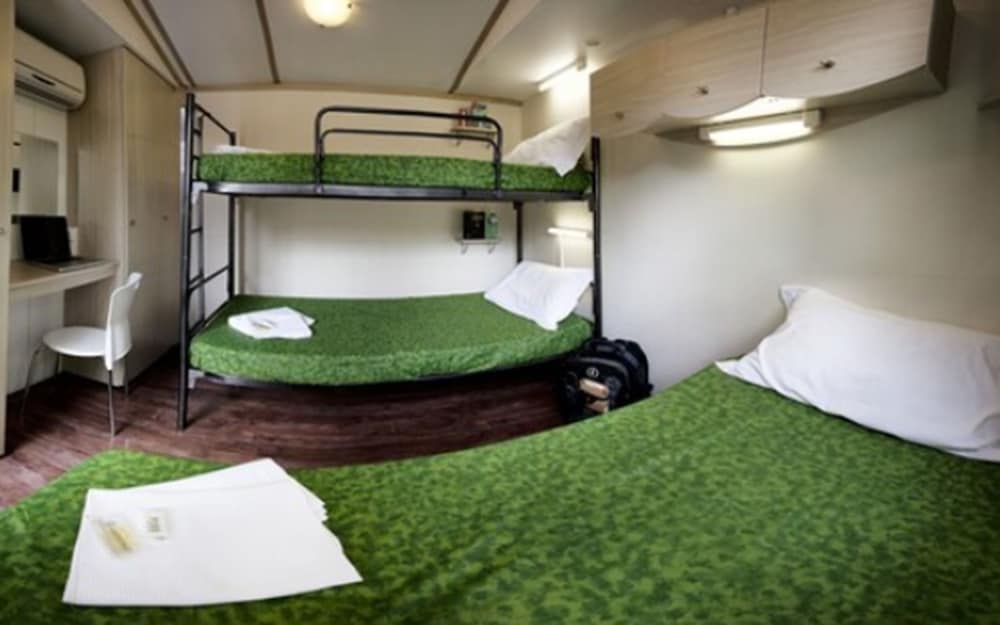 hu Roma Camping In Town 36/75