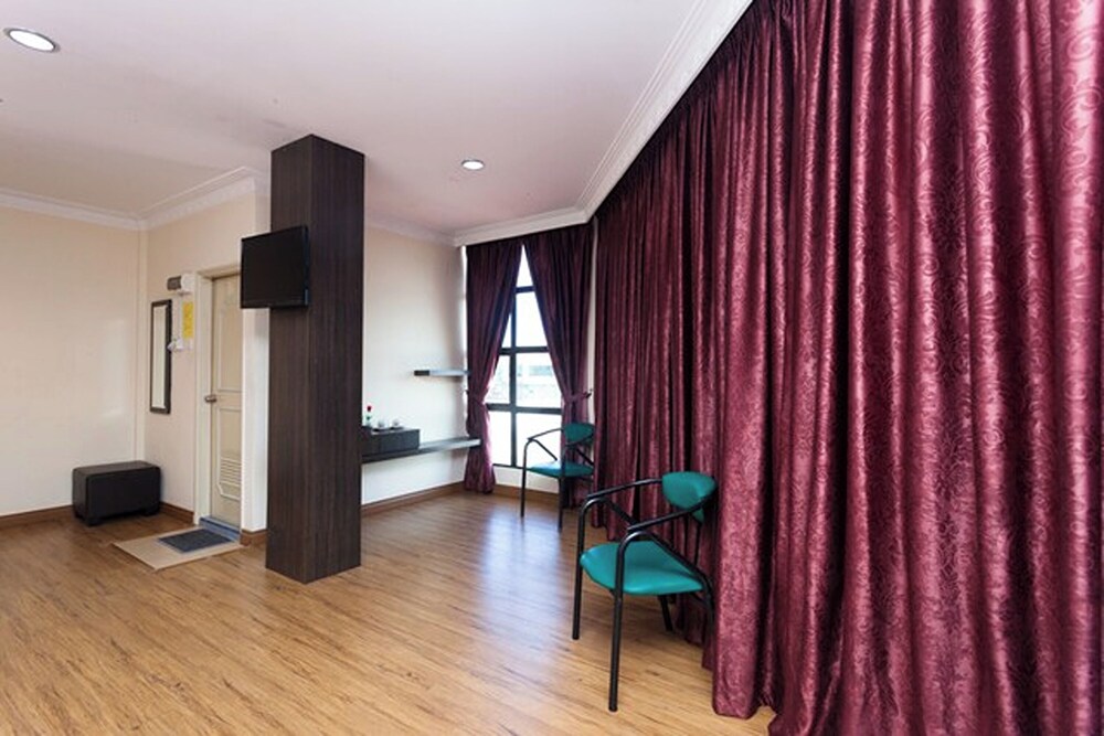 Hotel O T P Hotel 45/54