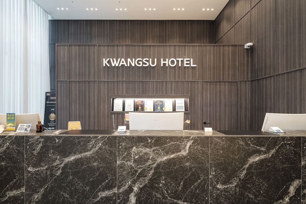 Kwangsu Hotel 11/52