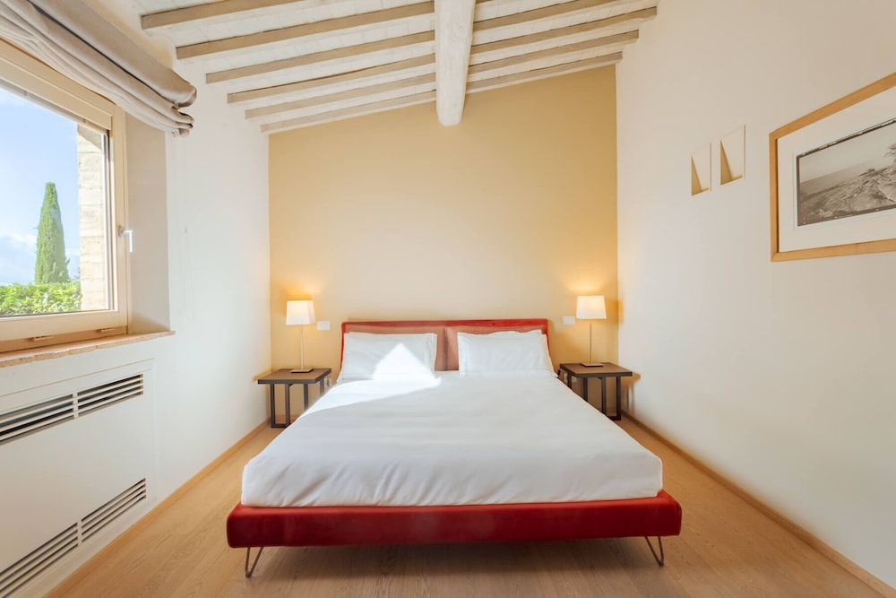 Classic, Suite, King Bed