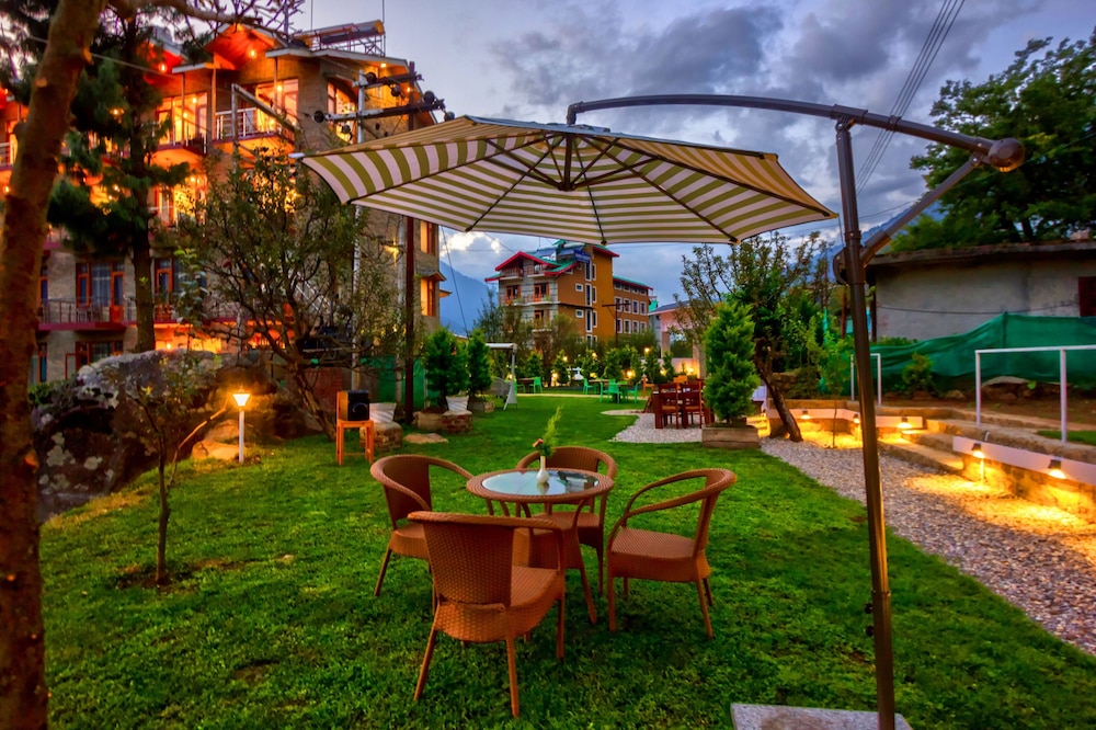 Hotel Mountain Face By Snow City Hotels 44/49