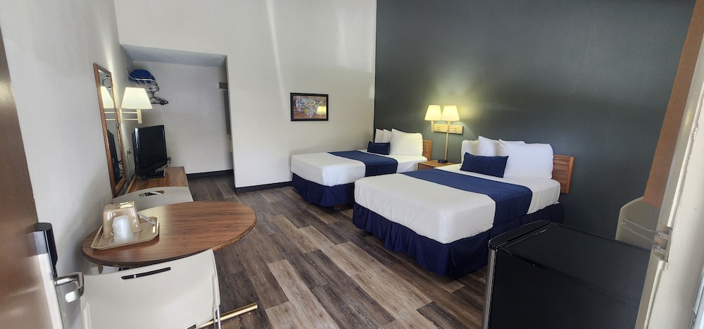 Parkview Inn and Conference Center (ex Econo Lodge) 23/50