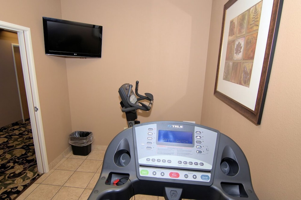 Rock Island Inn Suites 21/44