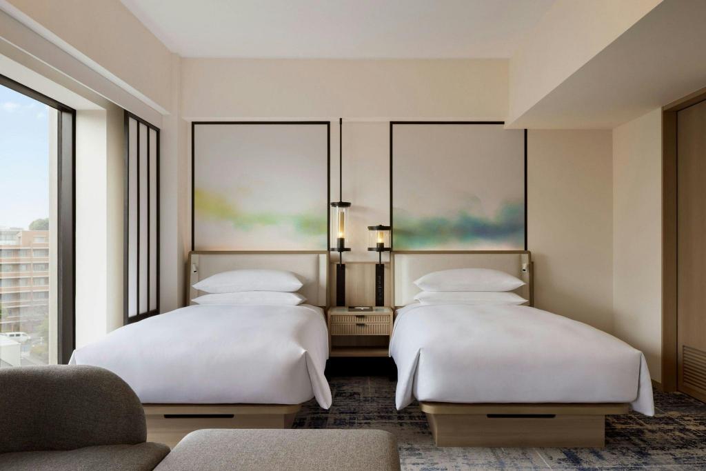 Suite, Twin Beds, Club Lounge Access