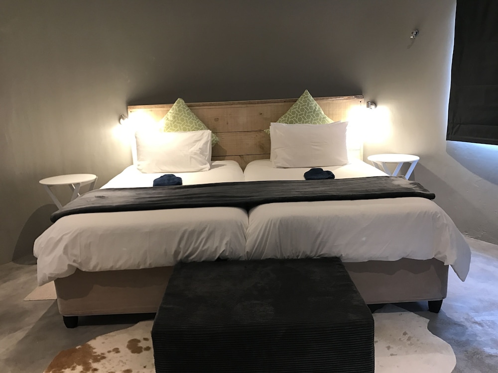 A Stone S Throw Accommodation 12/35