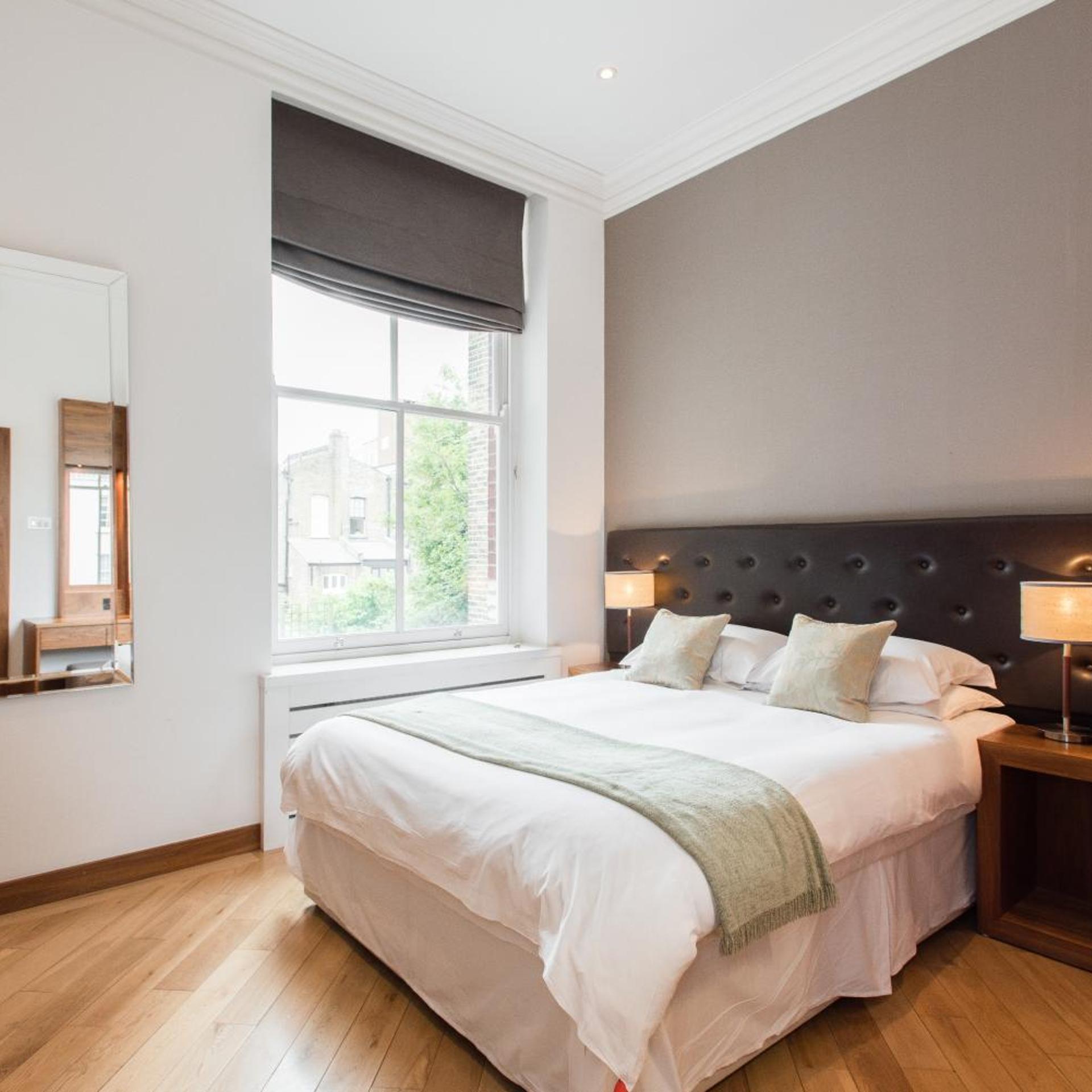 جناح رئاسي بشرفة، Presidential Apartments - Kensington 2/10