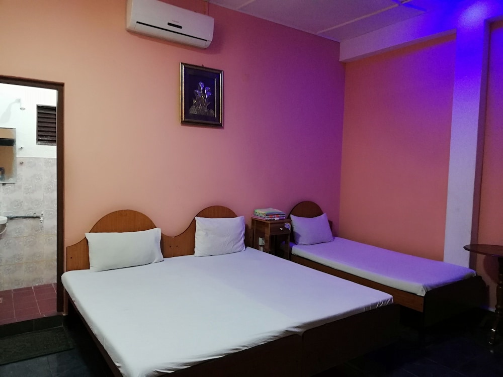 Sunshine Hotel And Hall 17/46