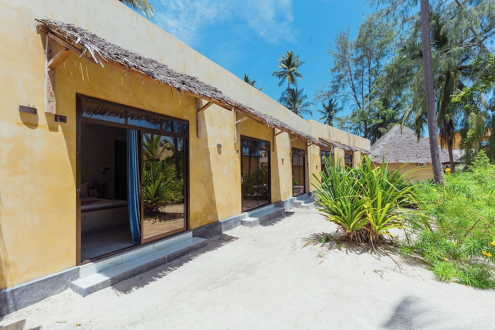 Jambo Resort by Mambo Hotels 5/50
