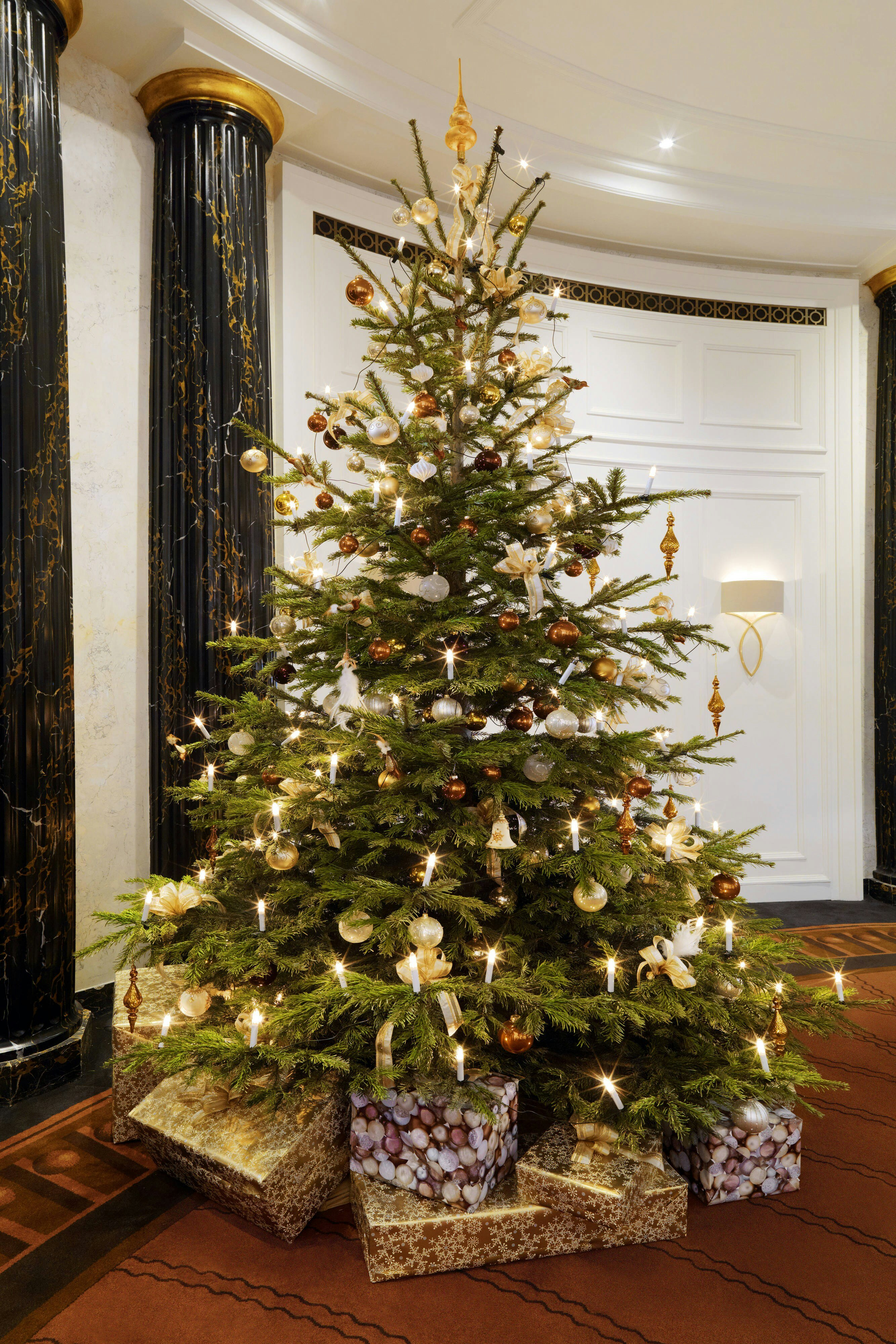 Lobby at Hotel Bristol, a Luxury Collection Hotel, Vienna, VIENNA