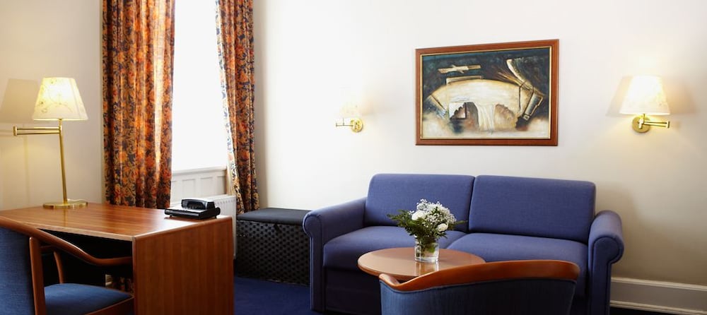 City Nebo Hotel 42/65