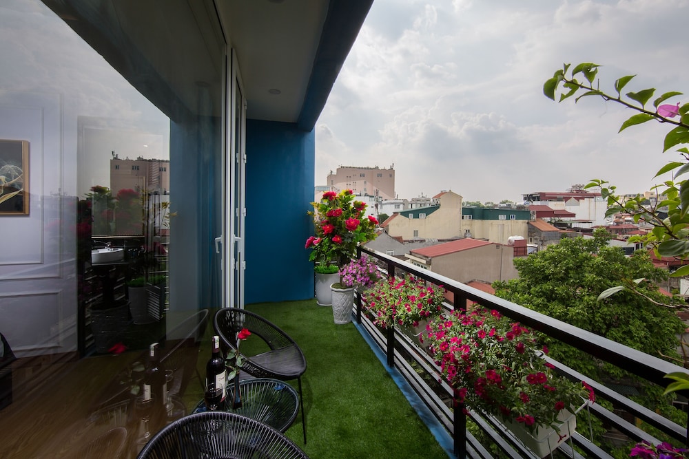 Royal Palace Hotel 2 Hanoi 56/68