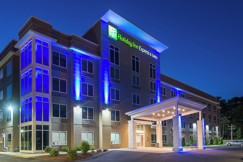 Holiday Inn Express and Suites Norwood Boston Area 4/40
